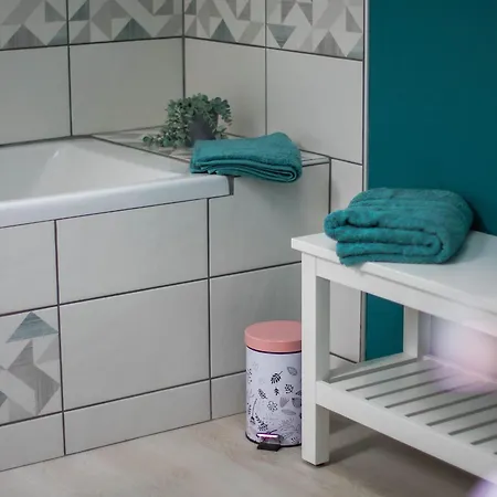 Longere Renovee Avec Charme, 5 Chambres, Grand Jardin, Proche Du Village, Ideale Pour 15 Pers. - Fr-1-410-355 *