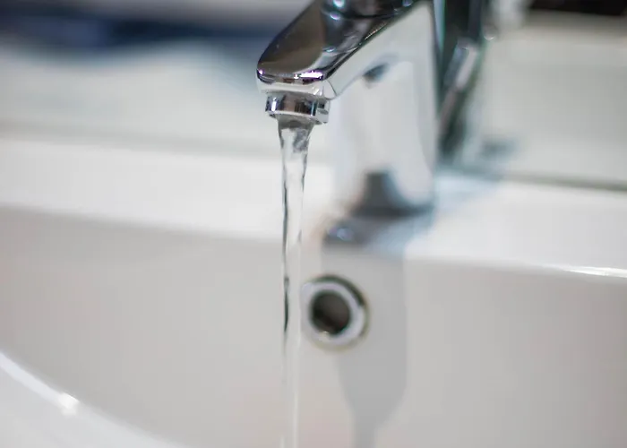 Saint-léonard-des-bois, 6 Pièces, 12 Personnes - Fr-1-410-355 * Saint-Léonard-des-Bois