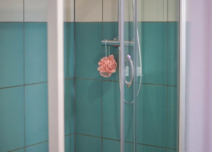 Сasa de vacaciones Saint-léonard-des-bois, 6 Pièces, 12 Personnes - Fr-1-410-355